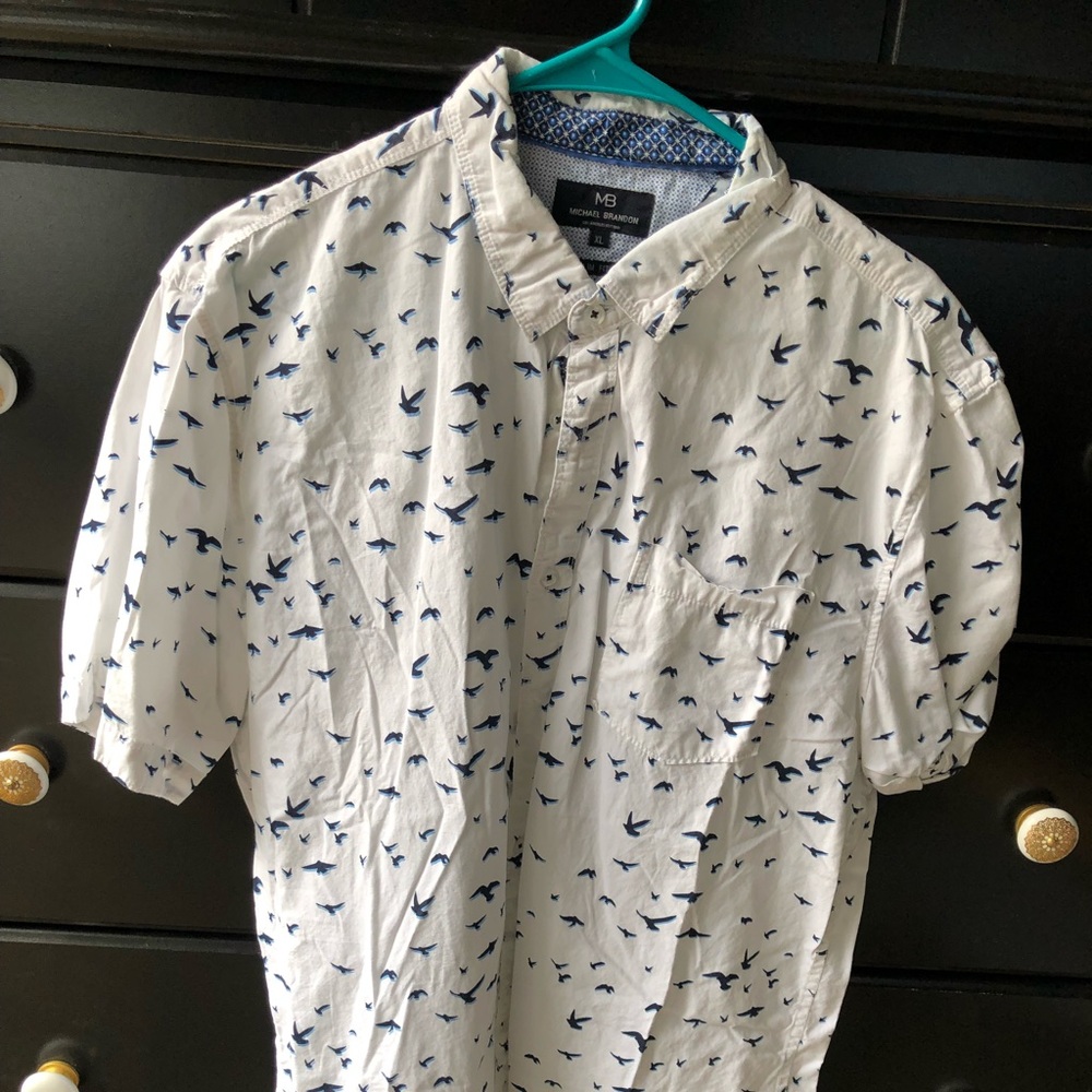 Michael Brandon XL short sleeve button down. Slim fit. Bird shirt